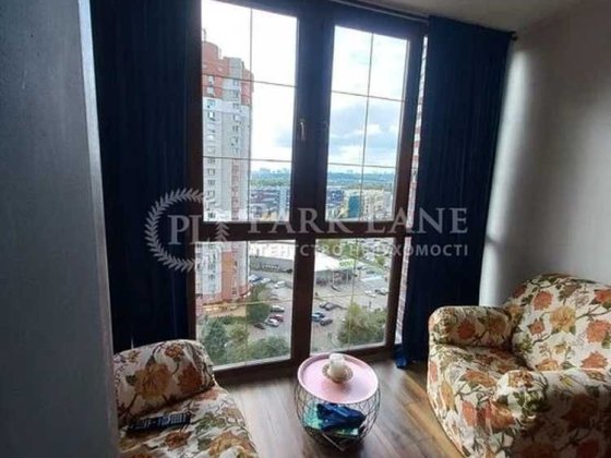 Ахматової Анни,  Драгоманова,Пчілки Киев