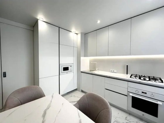 Продам 3-к квартиру Победа 6 Днепр