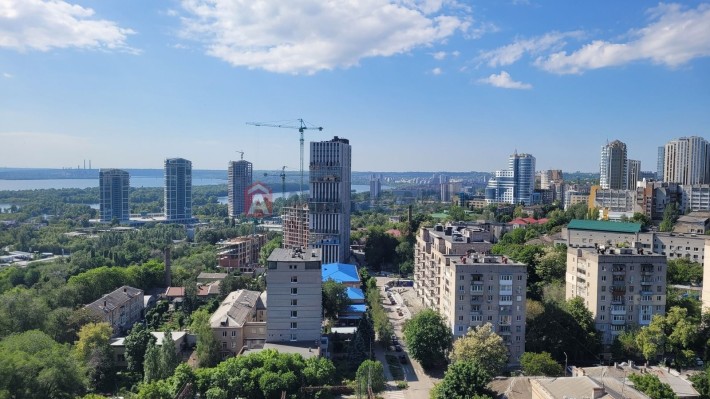 Квартира в ЖК бізнес-класу з панорамним видом - фото 1