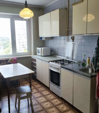 Продажа 1к Святошинський рн Леся Курбаса 9в метро 18хв - фото 1