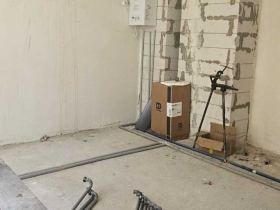 Продається трьохкімнатна квартира в новобудові.