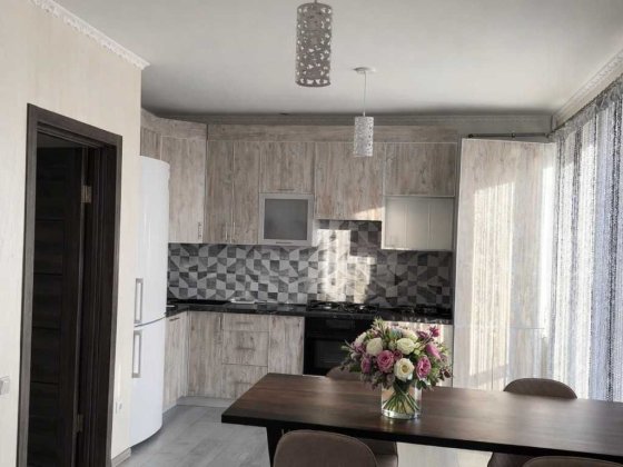 Продам велику 2-х кімнатну квартиру з ремонтом Вінниця