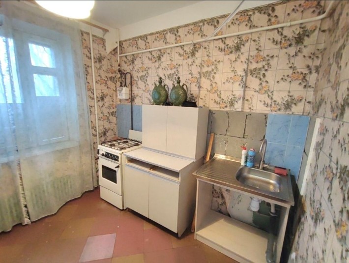 ПРОДАМ 1кв. Бул.Строителей 1/9эт. 12 000 у.е. - фото 1