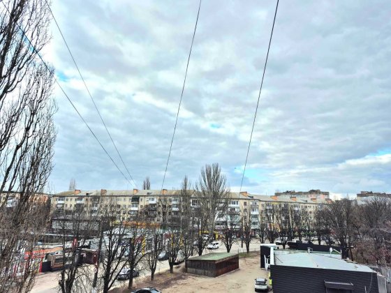 Продам доглянуту, гарну, 3-и к/к на Героїв Рятувальників (Волкова). Кропивницький