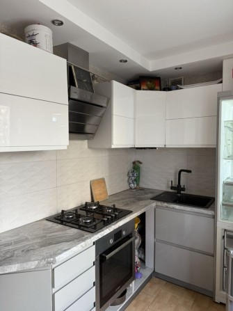 Продам 2х квартиру  14 Октября ( 15 микрорайон) - фото 1