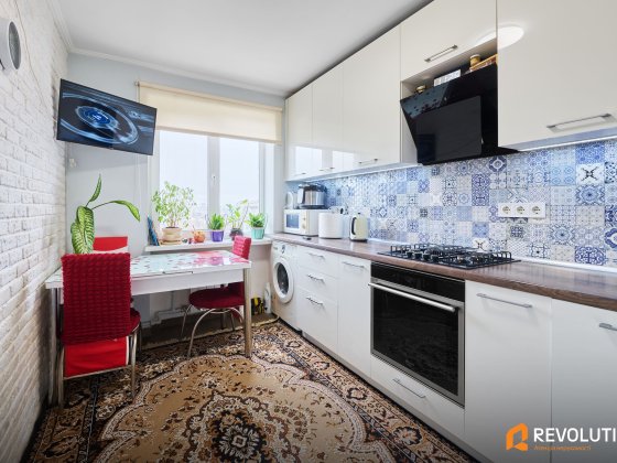 Без %, продаж 2 к з ремонтом вул. Левицького 11 м.Чернігівська Київ