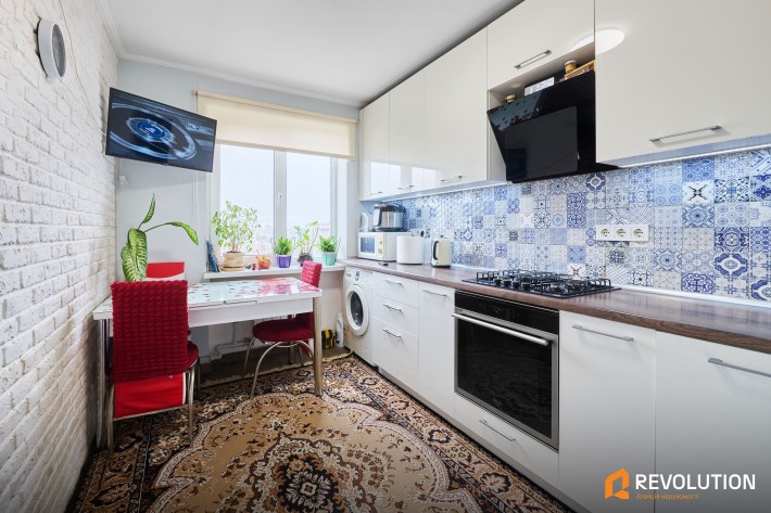 Без %, продаж 2 к з ремонтом вул. Левицького 11 м.Чернігівська - фото 1