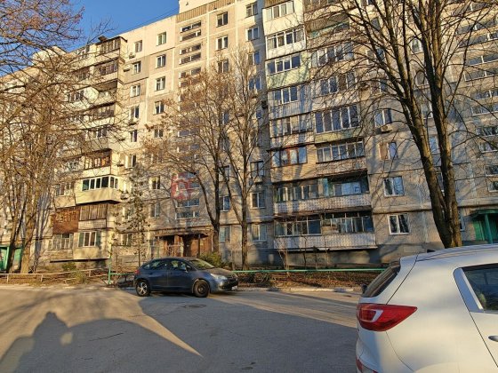 Продаж3 к кв вул Чарівна 127 Середній поверх Запорожье