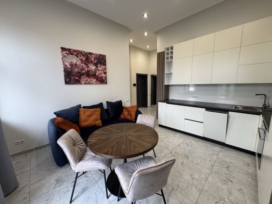 Продаж 1к квартири з ремонтом на Печерську, Шовковична 23. Без %. Киев