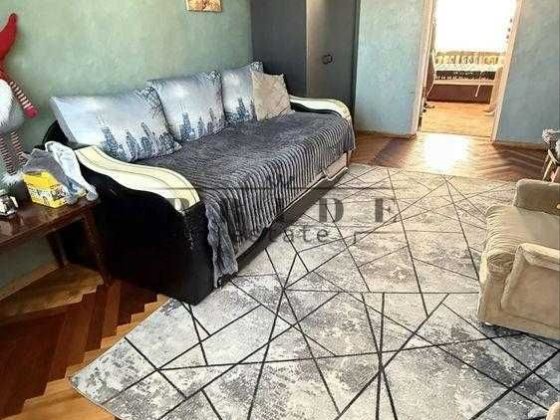 Продаж квартири на Мілютенка 30/12