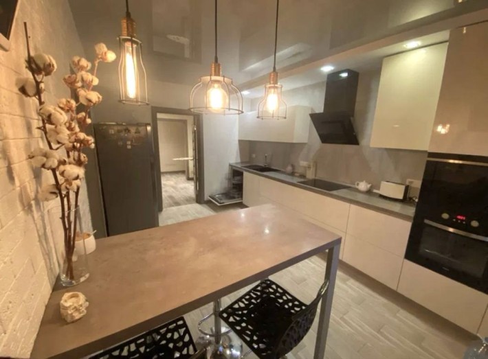 Продаж 3-кімнатної квартири, Осокорки, вул. Урлівська 20 - фото 1