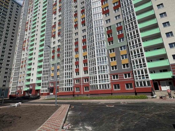 «Патріотика» Бориса Гмирі 22-Б. «Синевір»