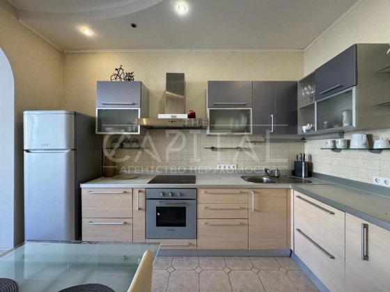 2к 82м² на Оболоні. Івасюка 10а. Поруч парк Наталка. Низький поверх Киев