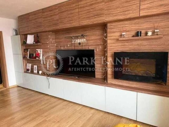 Продаж 4к квартири з ремонтом метро Осокорки