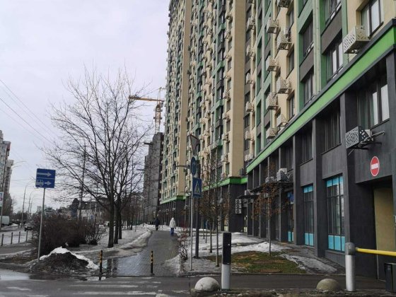 Однокімнатна в зданому будинку на вул. Михайла Максимовича, 32В. Київ