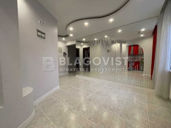 Просторная 3-ком квартира 101м2 на Троещине Киев