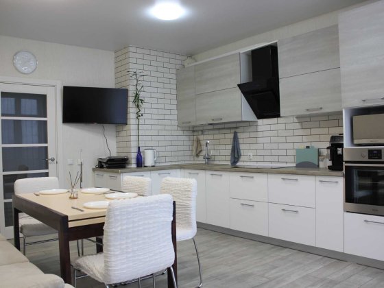 Власник. ЖК Яскравий. 3-к. | 4 поверх | 78 м² Сім’ї Кульженків 31А Киев