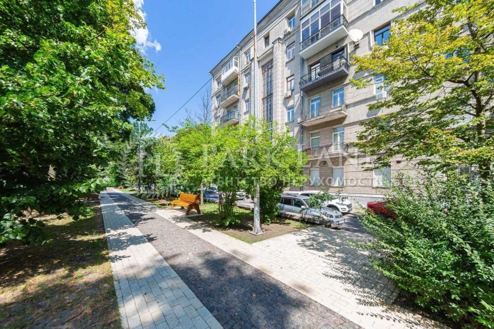 Продаж сталінки на Печерську 189м2, провулок Козловського 5 - фото 1