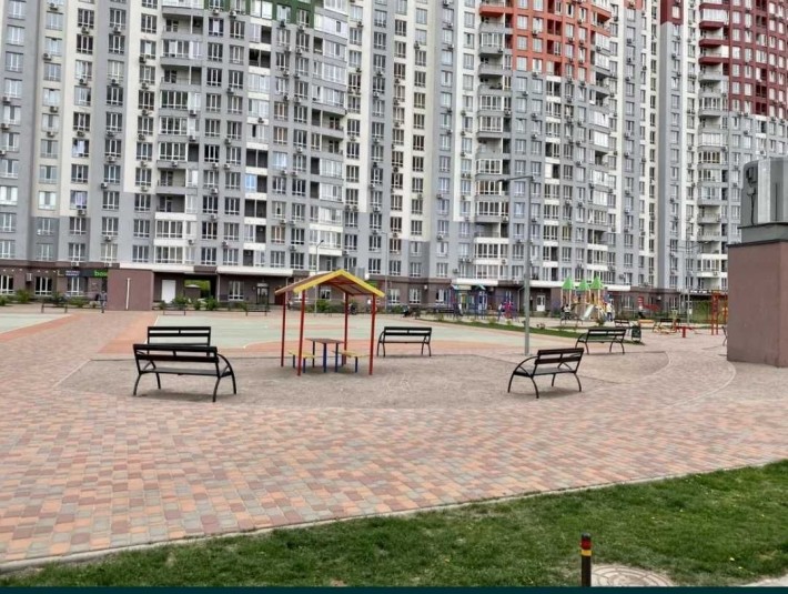 1-кімнатна квартира  з новим ремонтом ЖК" Каховський ". Лівобережна - фото 1