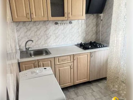 Продаж 1-К квартири просп. Володимира Івасюка, 11а
