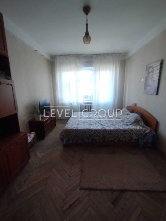 Продаж 3-х кім. квартири по вул. Братиславського 4 біля метро - фото 1