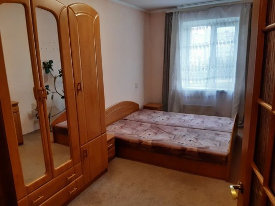Продам 3х кімнатну квартиру пр.Григоренко 39  м.Позняки Киев