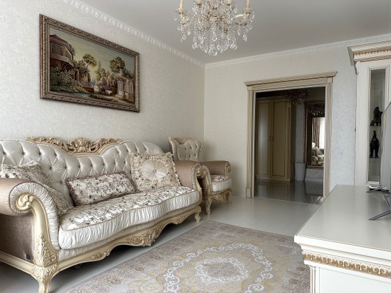 Без комісії. Продаж 3-к. кв. 87 м2 з преміум ремонтом - Григоренка 14 Київ