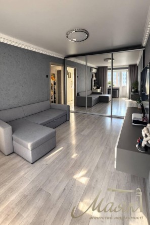 Продаж 1 кімнатної квартири по вул. Набережно-Корчуватська, Голосієво. - фото 1