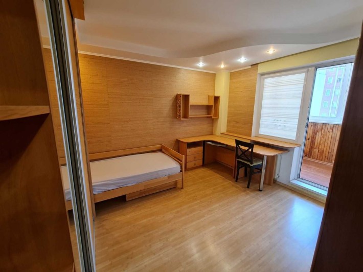 Продам 3 кім. квартиру, Олександра Мишуги 3, Позняки - фото 1