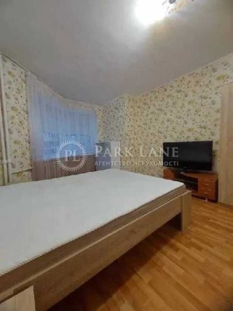 Продам 2-кімнатну 67м2 вул. Пожарського 10/15 Метро Дарниця 5 хвилин - фото 1