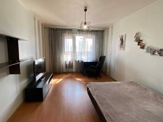 БЕЗ КОМІСІЇ. Продаж 1-к. Пр-т Григоренка, 28-В. Метро Позняки 10 хв Киев