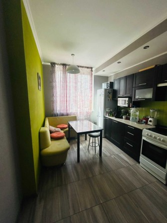 Вул. Здановської, 50/2. Сучасна квартра біля метро Васильківська! - фото 1