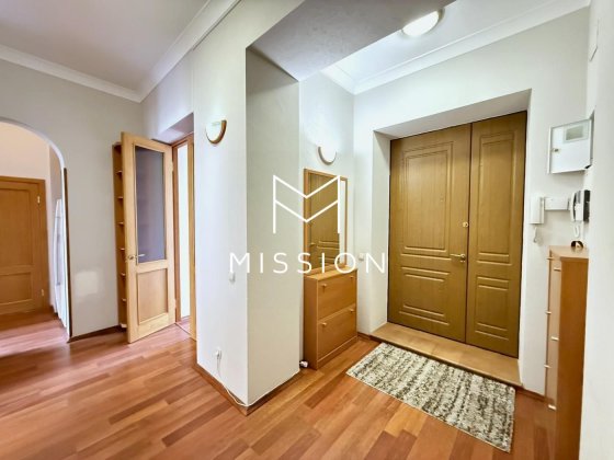 Продам 3-ком. квартиру улица Банковая, 3 Липки, Институтская Киев