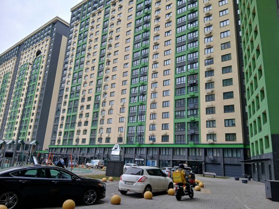 1-Кімнатна . Вулиця М. Максимовича 32в . Новобудова. Дуже розвинена інфраструктура. Киев