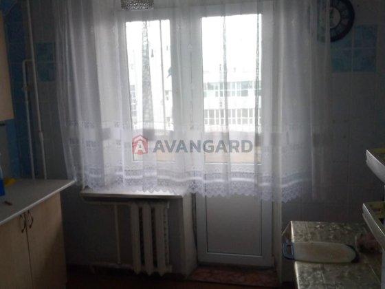 Продаж 2-кімнатної квартири вул. Автозаводська Є-відновлення!