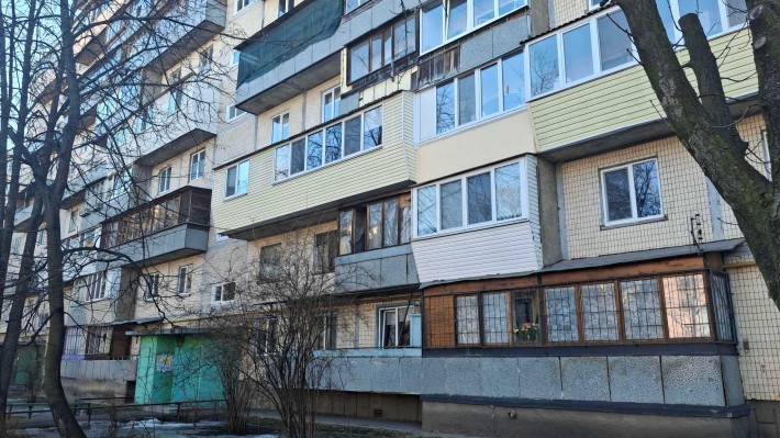 Продам 3 кімнатну квартиру, Лісовий поспект 25 А - фото 1