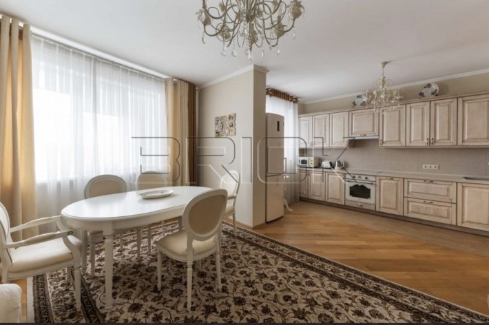 Видова 3-к квартира 88 м² біля метро Оболонь | будинок 2014 - фото 1