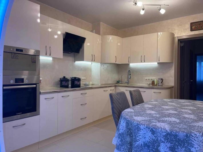 Затишна 3к квартира 100 м² з якісним та сучасним ремонтом Милославичі - фото 1