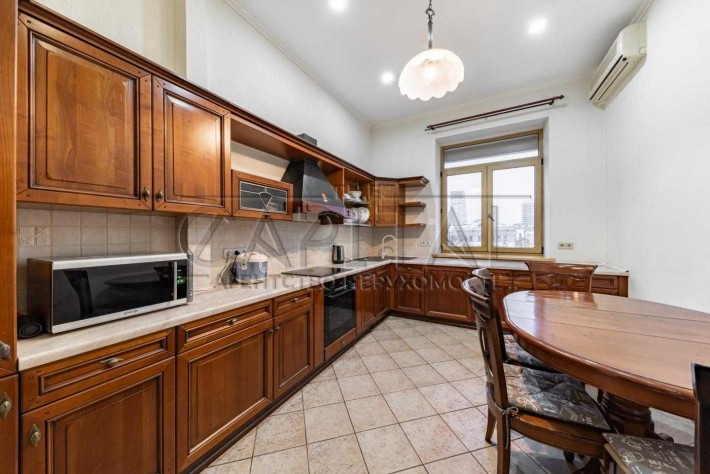 Шикарна Квартира Продаж Центр Шовковична 23 Ліфт - фото 1