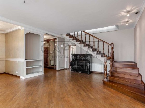 Продаж 5к квартири 213м2, вул. Пилипа Орлика, Печерський  район Киев