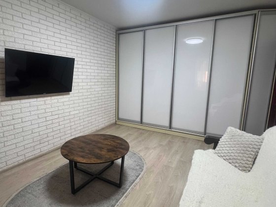 Продається 2к квартира 52 м2 з якісним ремонтом, меблями, технікою Киев