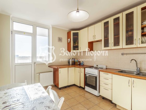 Квартира 3к. Гарний стан. Крушельницької, 15, Осокорки, Дарницький р-н Киев