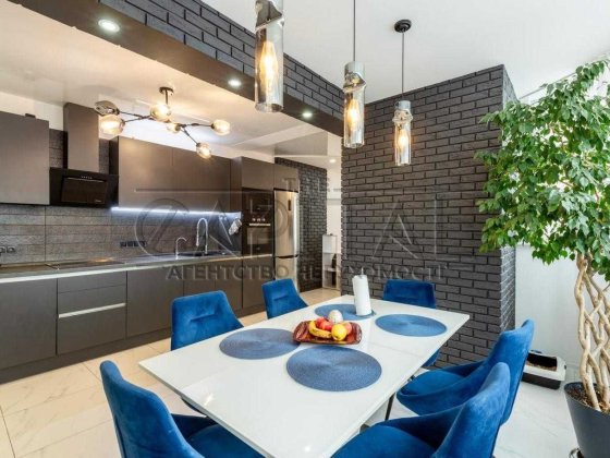 Продаж / Квартира / Максимовича Михайла 3г / ЖК 4 сезони / 117м2 Киев