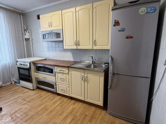 Здам 2-кім. кв. (р-н Новоіванівська). Можливо на короткий термін Бердичів