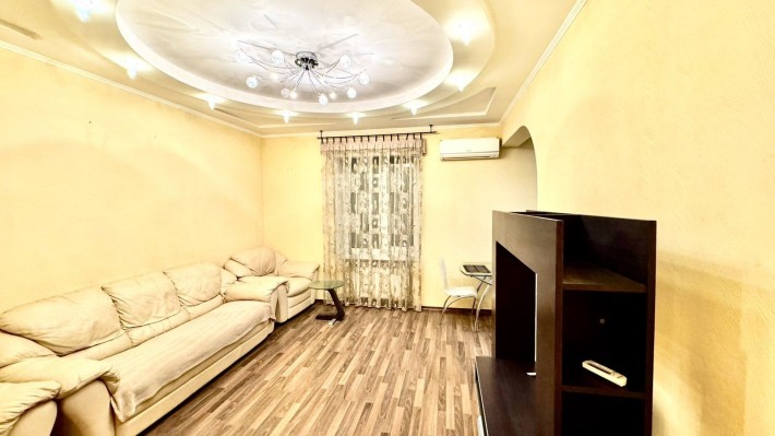 Срочно сдам 3-ком АО ЦЕНТР ГОРОДА - фото 1