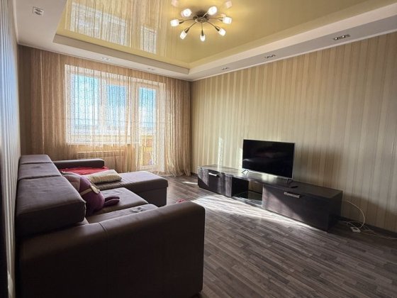 Сдам 2-х комн левый берег Каменское