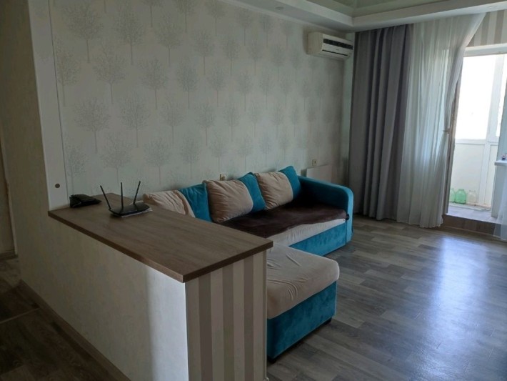 Сдам 3-4 к комн комнатную кв-ру 13000 - фото 1