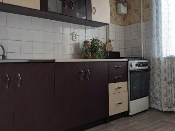 Сдам 2х комнатную квартиру левый берег 10й район Каменское