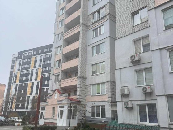 Двокімнатна квартира з газом від власника в центрі міста Вышгород