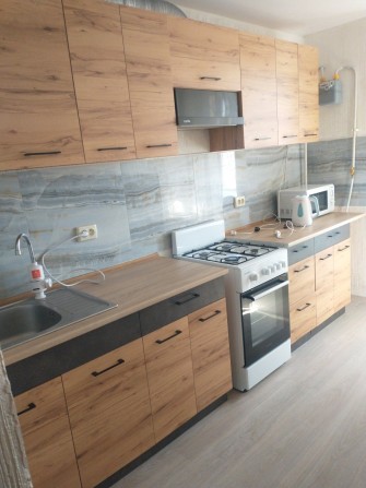 Сдается трехкомнатная квартира 350$ - фото 1